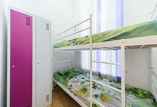 Хостелы Hostel MUZeYNY Киев Двухместный номер с 2 отдельными кроватями-4