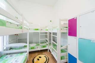 Хостелы Hostel MUZeYNY Киев Общий шестиместный номер для мужчин и женщин-20